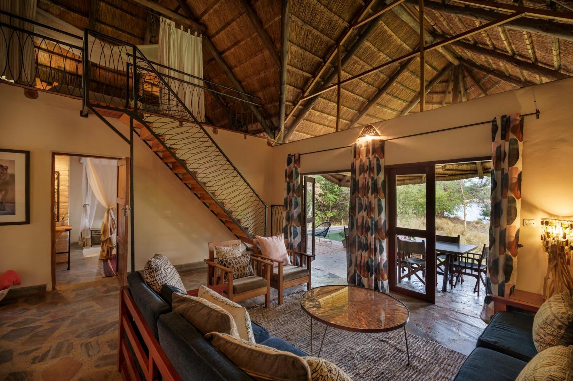 Chundukwa River Lodge - Self Catering House 利文斯顿 外观 照片